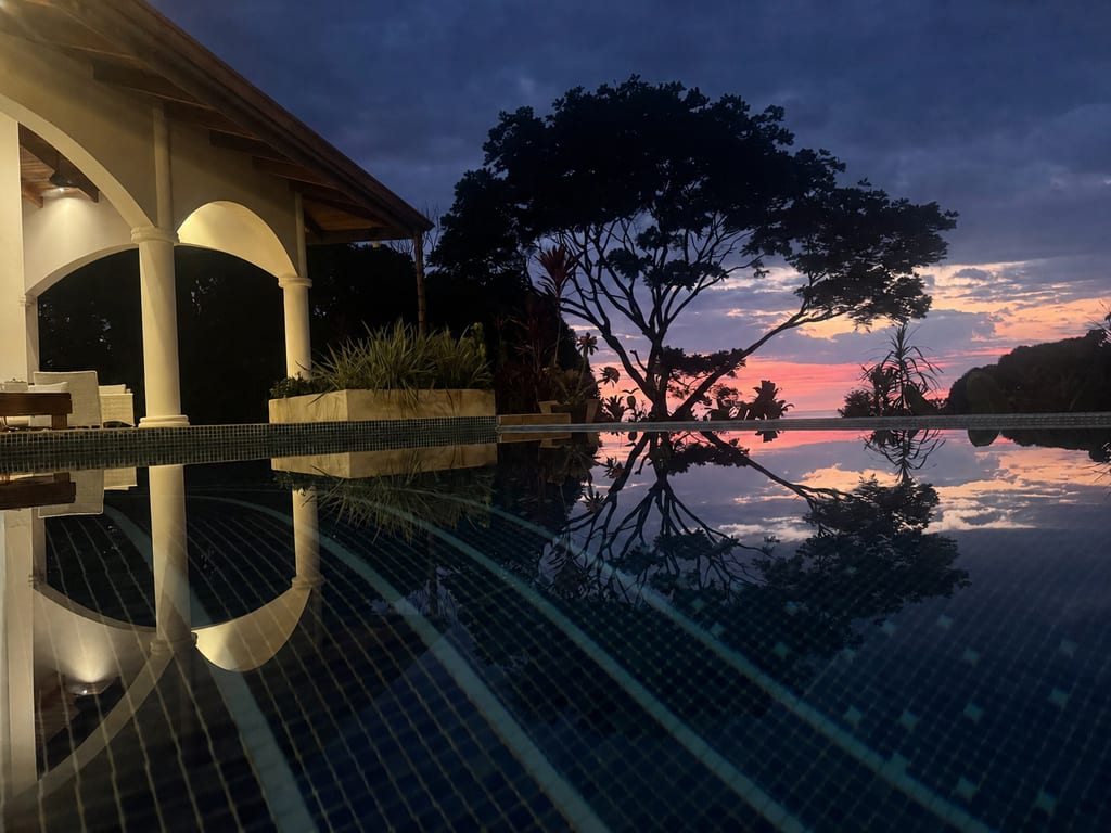 Infinity pool at Casa Rosa Blanca, Ojochal, Costa Rica